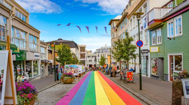 βήματα-πίσω-για-την-ισότητα-των-φύλων-σ-562483288