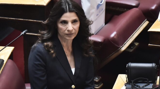 πόπη-τσαπανίδου-κουμπούρια-562471537