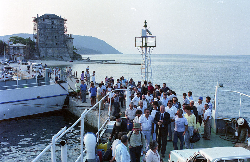 Η οικογένεια Μητσοτάκη στο Αγιο Ορος το 1986: Το φωτογραφικό άλμπουμ μίας επίσκεψης-1
