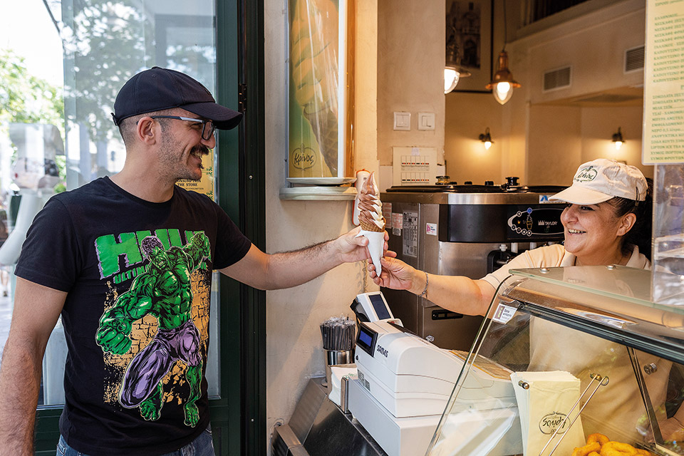 Πού θα φάτε τα καλύτερα παγωτά μηχανής στην Αθήνα-2