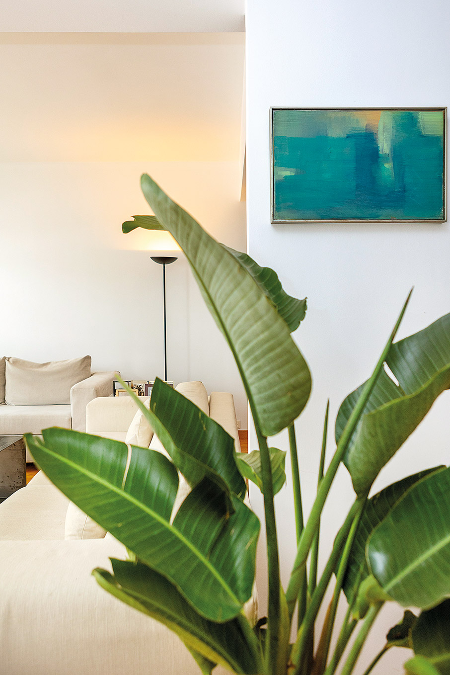 My Space: Μίνιμαλ θαλπωρή σε ένα φωτεινό διαμέρισμα στο Παγκράτι-5