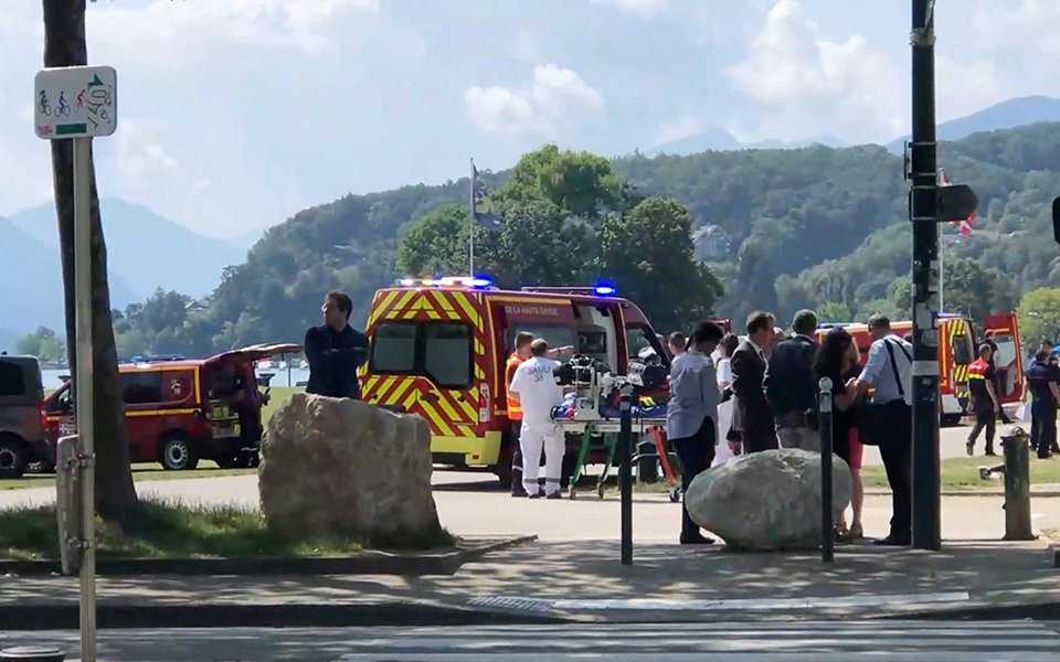 επίθεση-με-μαχαίρι-σε-παιδική-χαρά-στη-562460032