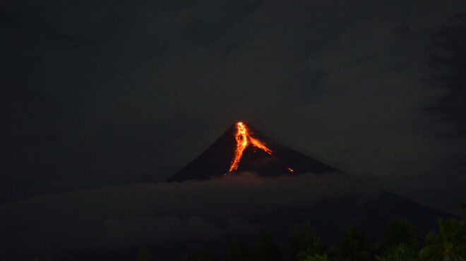 φιλιππίνες-εξερράγη-το-ηφαίστειο-τάα-562468306