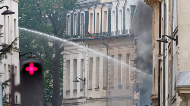 εκρηξη-στο-παρίσι-σωστικά-συνεργεία-α-562482460