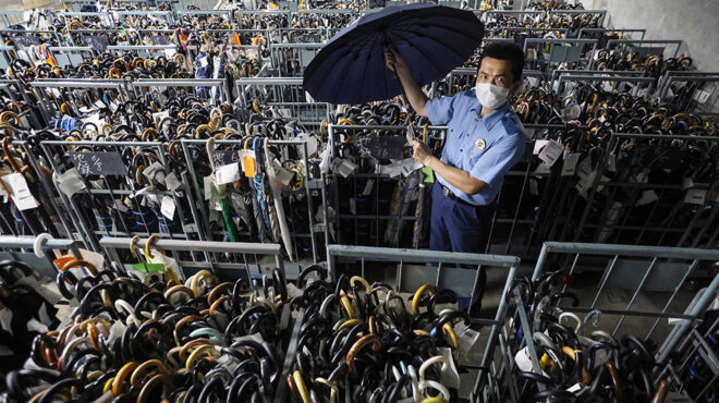 εποχή-των-βροχών-562480660