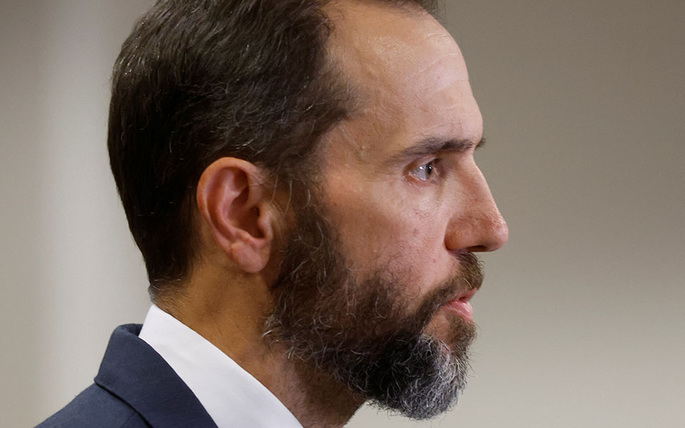 ΗΠΑ: Αντιμέτωπος με 37 ποινικές κατηγορίες ο Ντόναλντ Τραμπ-7