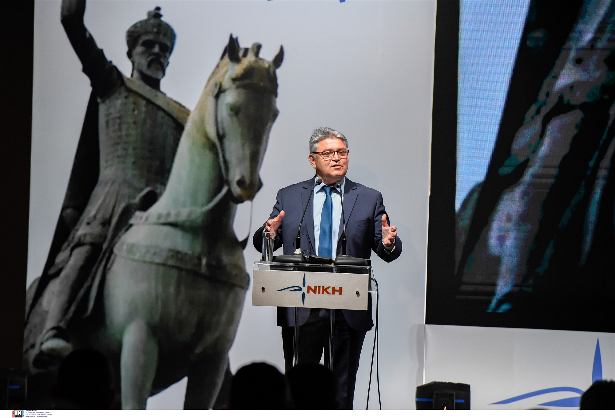 το-πάρκινγκ-η-ιερά-μονή-και-η-νίκη-ο-κο-562462591