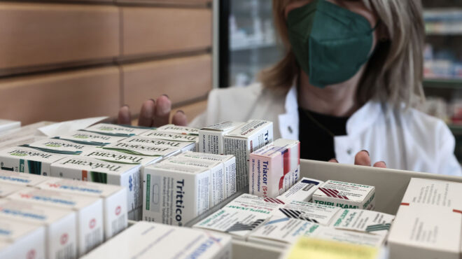 καμπανάκι-για-τη-γρίπη-των-πτηνών-562496194