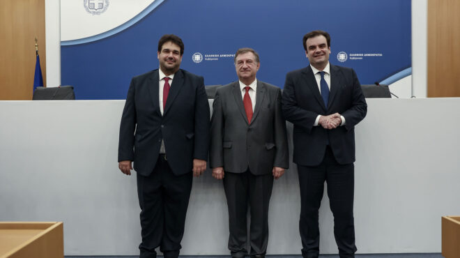 πιερρακάκης-θα-γίνει-το-πρώτο-πλήρως-ψ-562493080