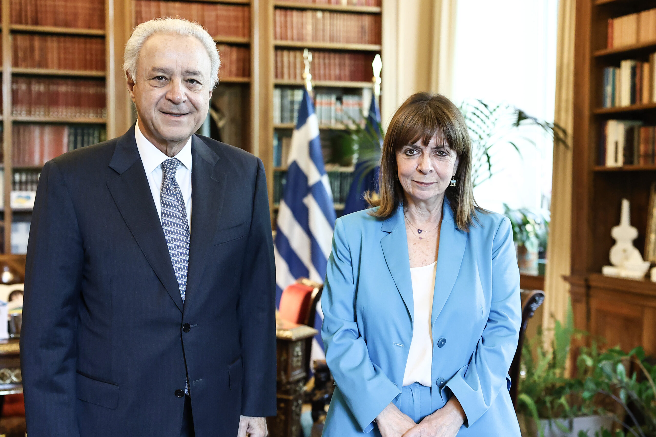 συνάντηση-της-κ-σακελλαροπούλου-με-το-562458313