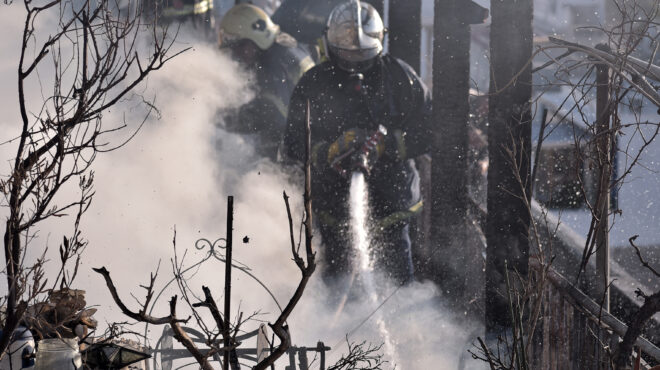 φωτιά-τώρα-σε-πολυκατοικία-στο-κέντρο-562470898