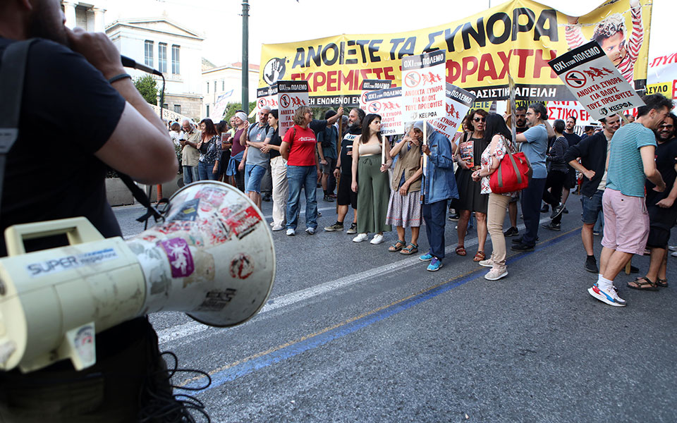 Ναυάγιο στην Πύλο: Συγκεντρώσεις σε Αθήνα και Θεσσαλονίκη για το πολύνεκρο ναυάγιο-5