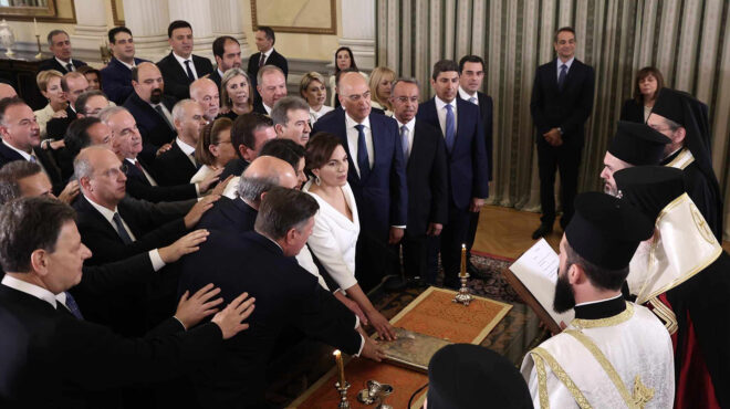 ορκίστηκε-η-νέα-κυβέρνηση-562492618