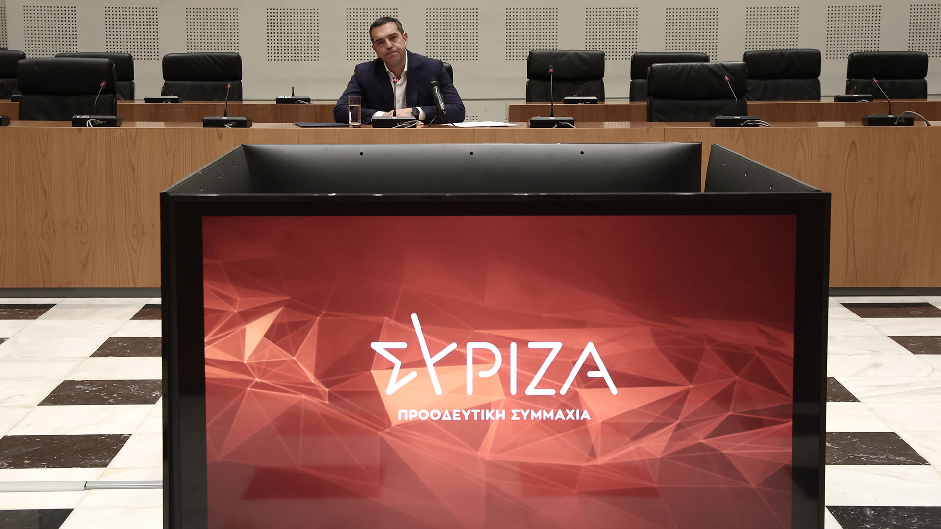 Αλέξης Τσίπρας: Τα καρέ της πολιτικής του διαδρομής-17