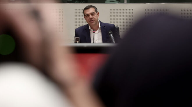 αιφνιδιασμός-και-παγωμάρα-πώς-φτά-562496956