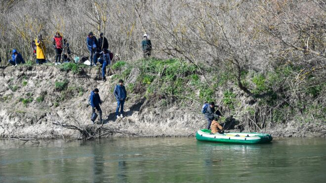 απεγκλωβίστηκαν-145-μετανάστες-από-νησί-562484812