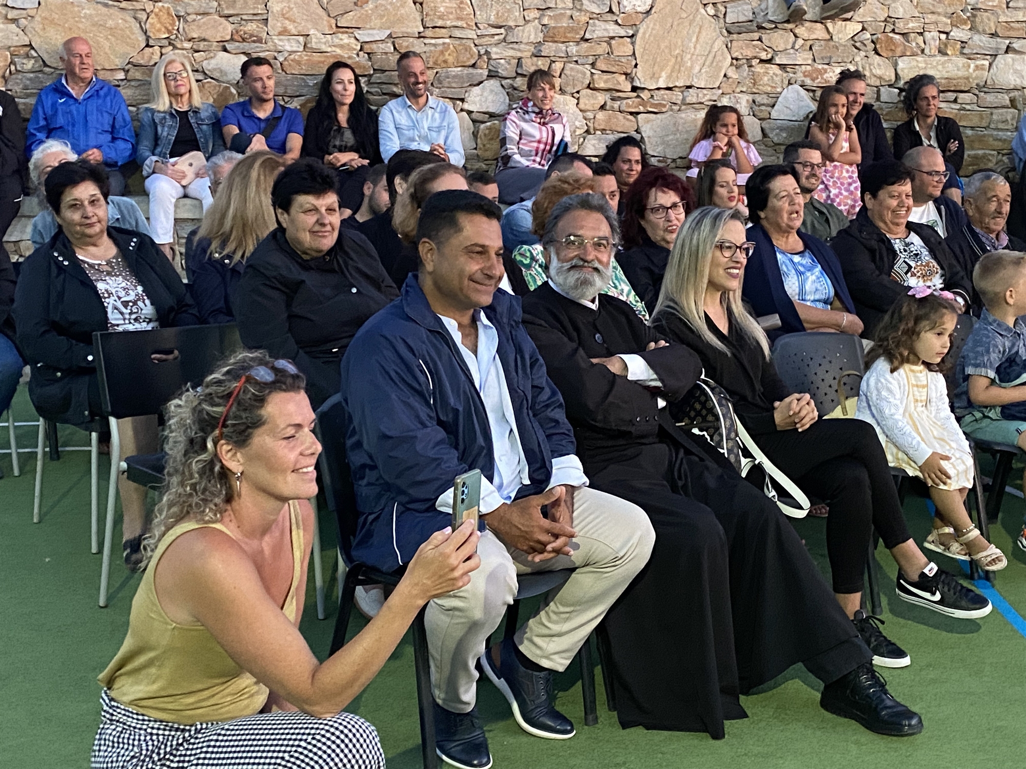 Επιστροφή στη Σίκινο για την ομορφιά της Επισκοπής και των κατοίκων της-1