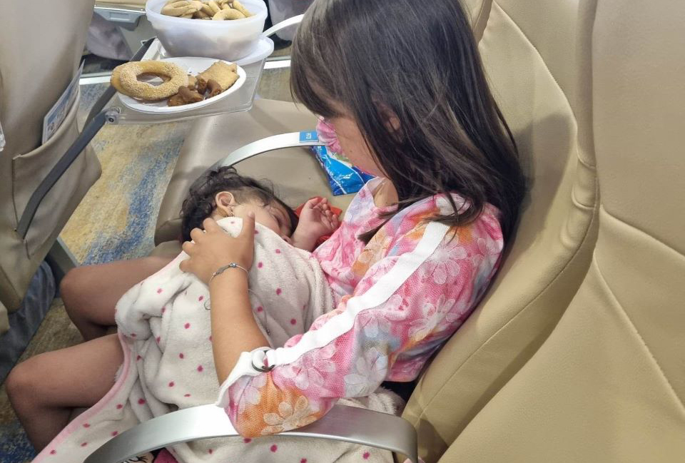 Eνας «παππούς» και μια «γιαγιά» στη Σίφνο για τα παιδιά του πολέμου-5