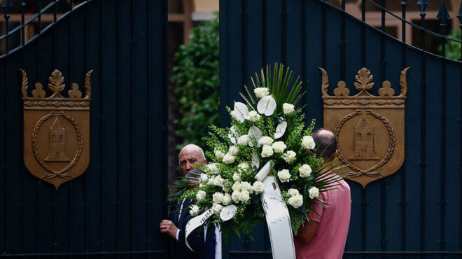σίλβιο-μπερλουσκόνι-ιδιωτική-προσευ-562468420