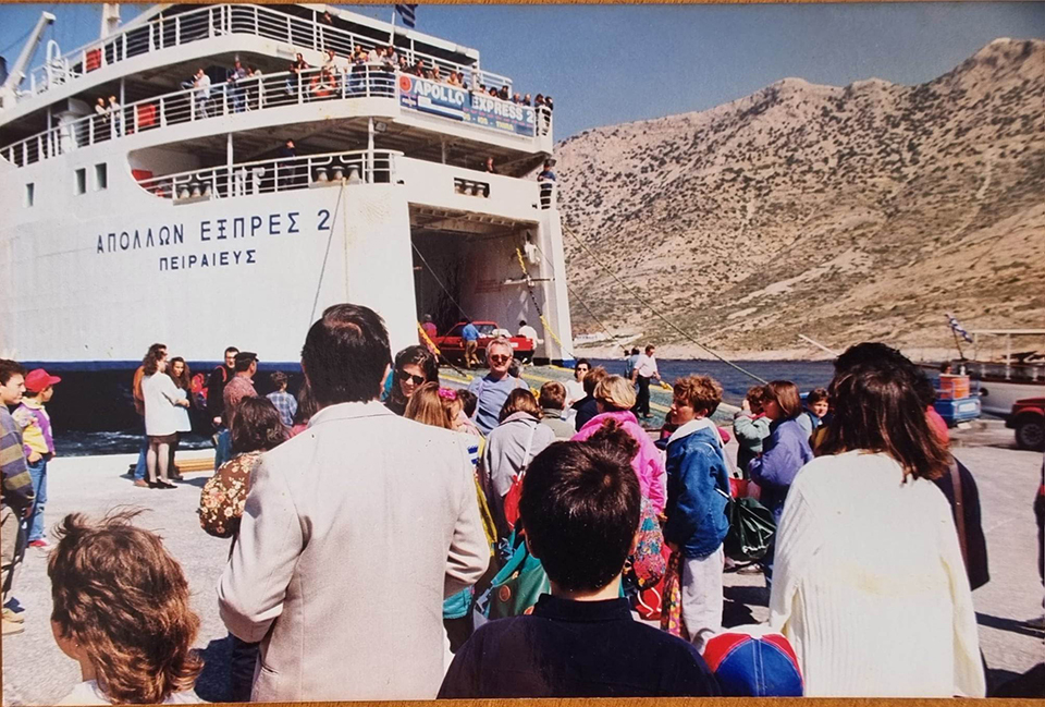 Eνας «παππούς» και μια «γιαγιά» στη Σίφνο για τα παιδιά του πολέμου-2