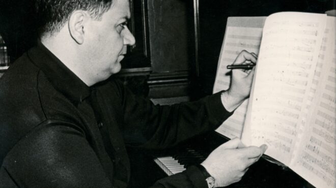 οι-κομματικές-χλαμύδες-στον-πολιτισμ-562487899