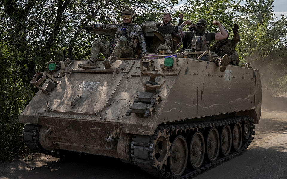 ουκρανικά-ντοκουμέντα-ρώσοι-ανατίνα-562462390