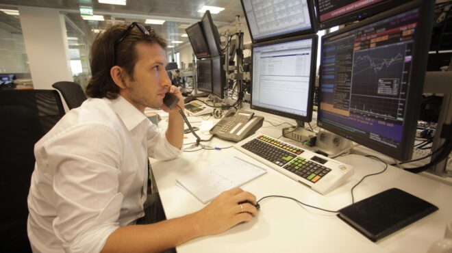 τέσσερις-επανεκδόσεις-ομολόγων-ως-το-562493782