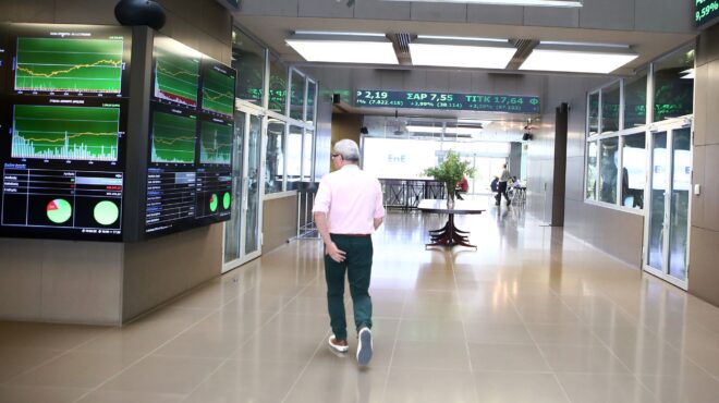 χρηματιστήριο-ανοδος-060-και-ενίσχυση-τ-562483303