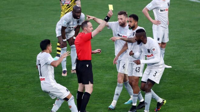 ποδόσφαιρο-η-διαιτησία-χρειάζεται-τό-562495480