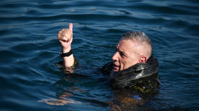 ο-συριζα-ως-αναποφάσιστος-ιανός-562479151