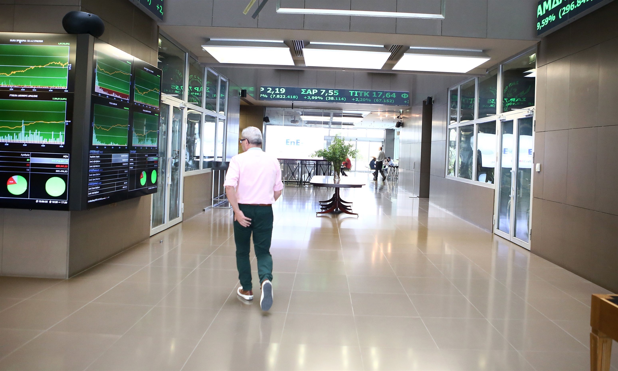 χρηματιστήριο-ανοδικά-για-τέταρτη-δι-562461337
