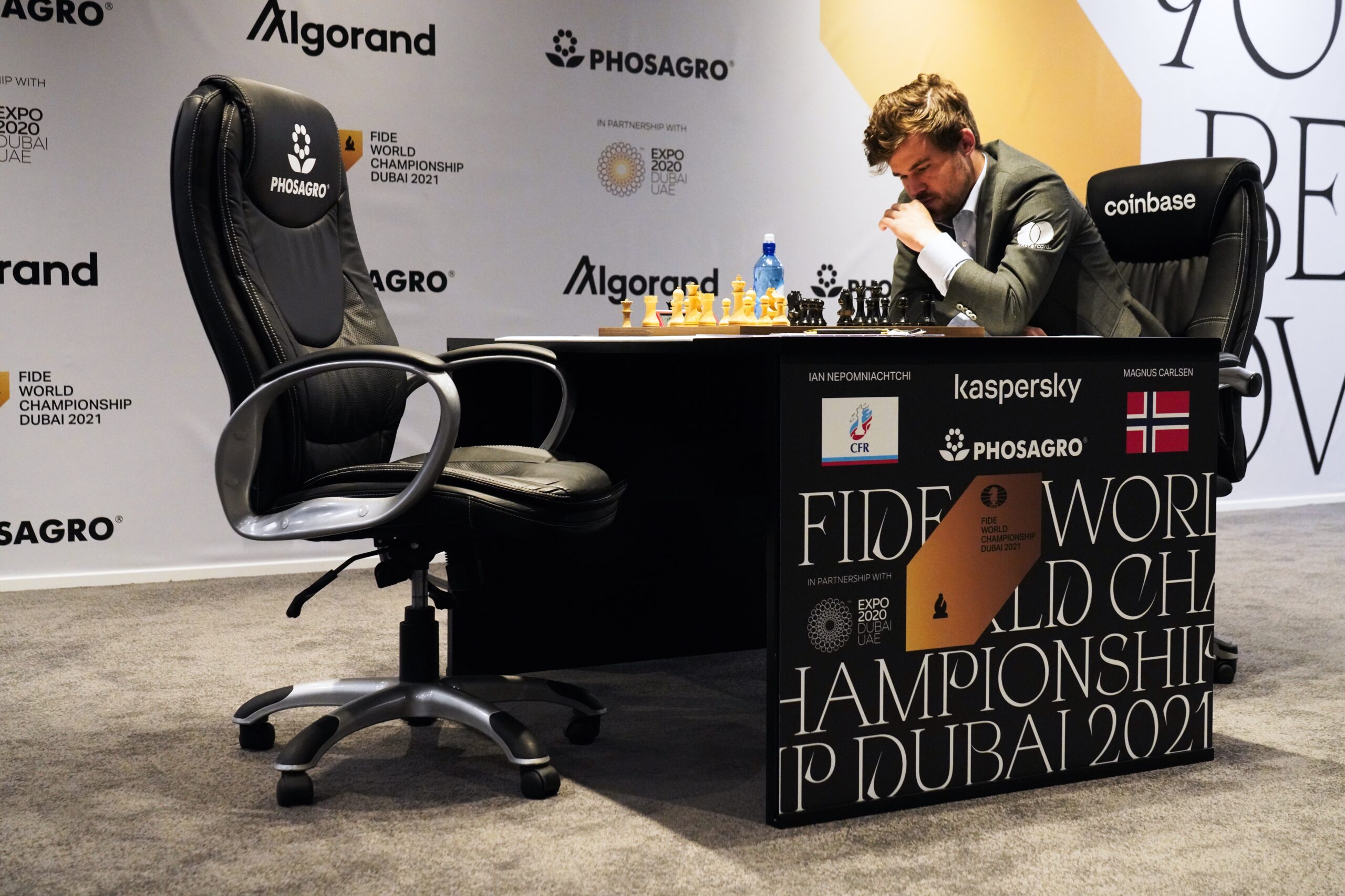 σκάκι-17χρονος-ινδός-κέρδισε-τον-πέντε-562454554