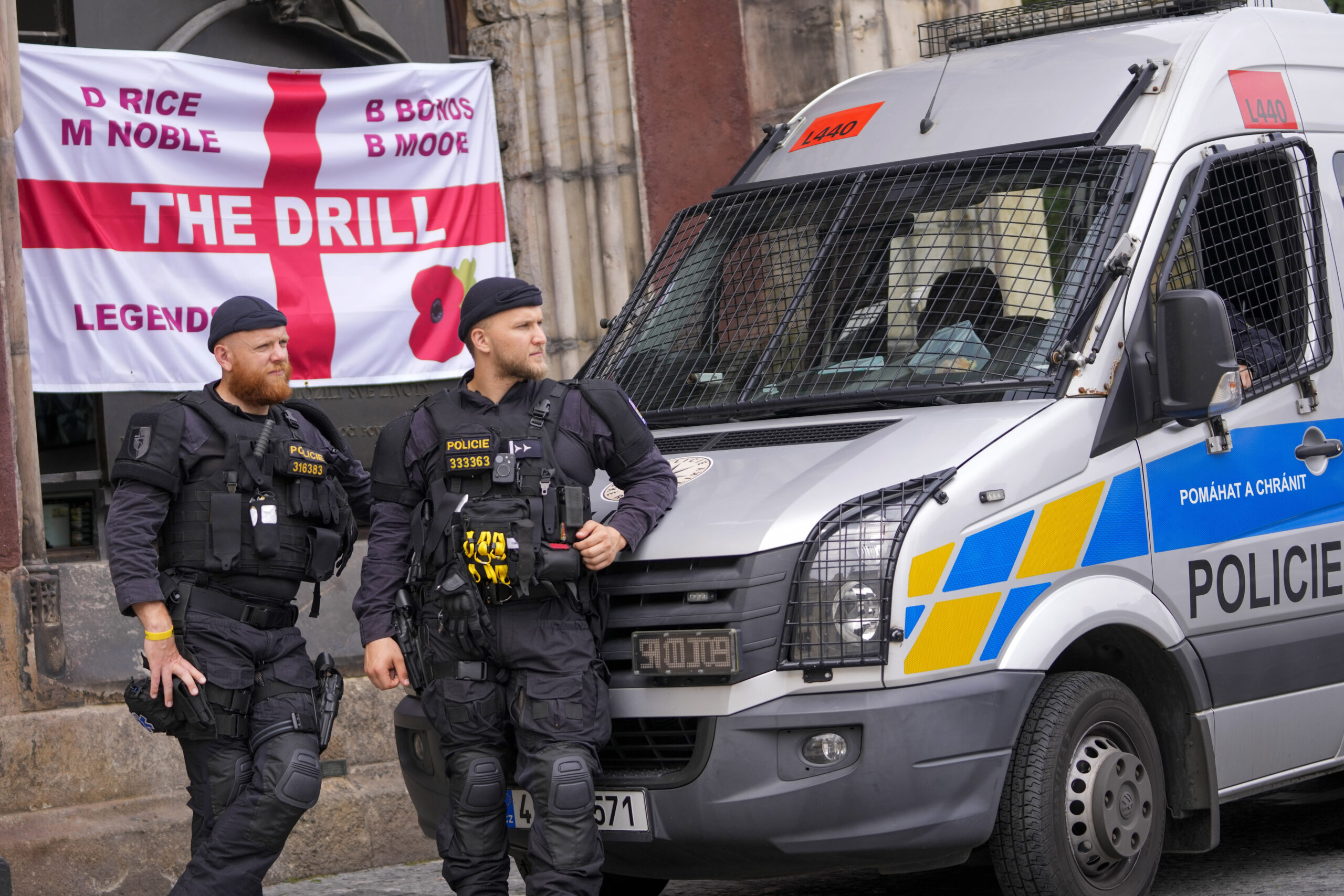 επεισόδια-στην-πράγα-πριν-από-τον-τελι-562458472