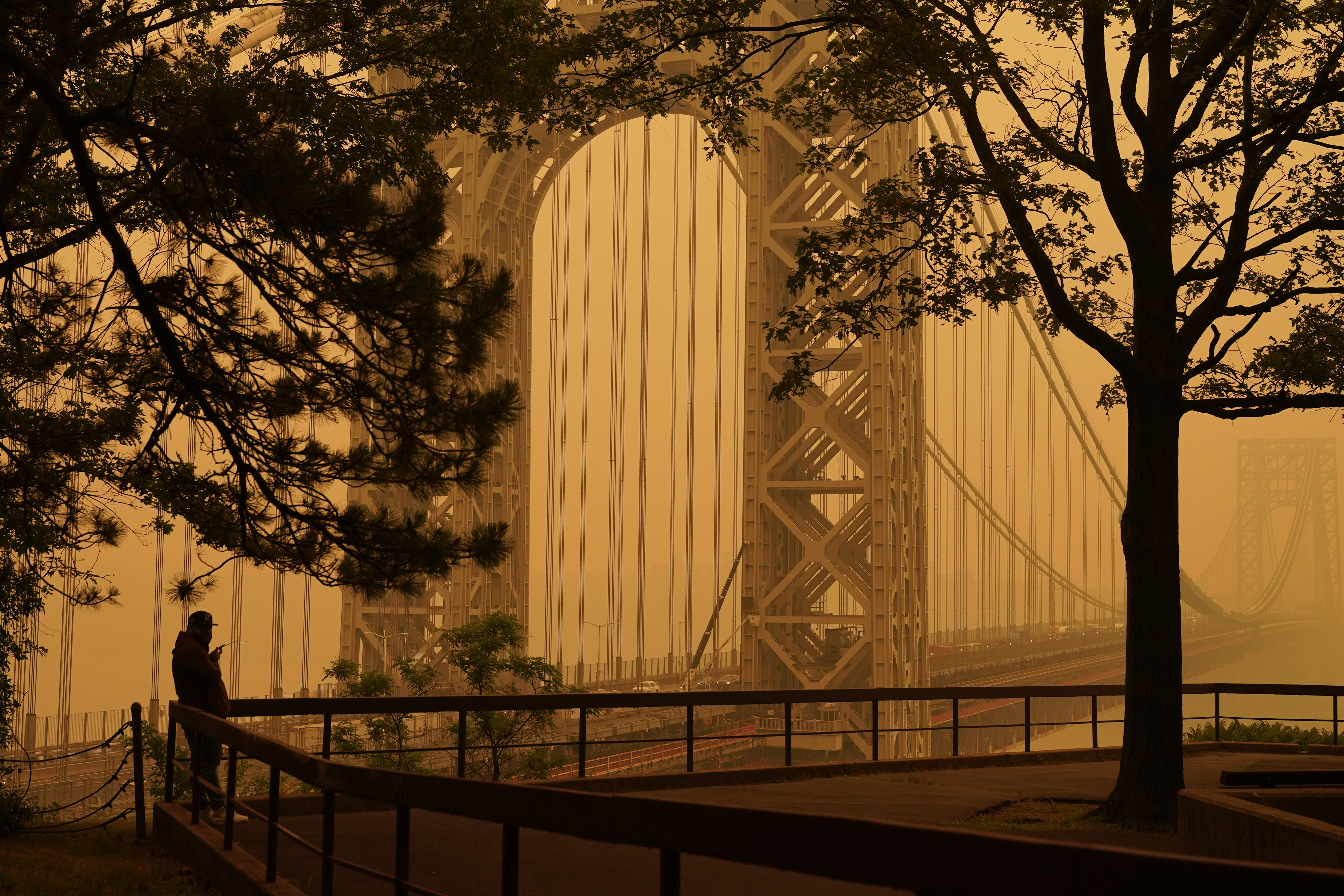 Οι πυρκαγιές στον Καναδά «έπνιξαν» τις ΗΠΑ – Απόκοσμες εικόνες στη Νέα Υόρκη-2