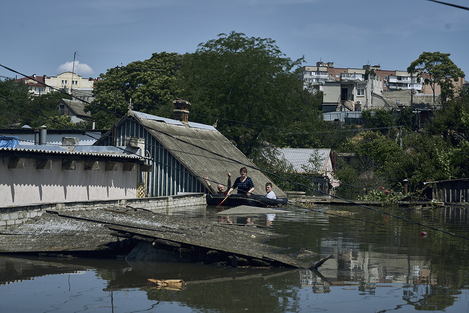 ουκρανία-η-ζωή-στο-επίκεντρο-της-κατασ-562460038