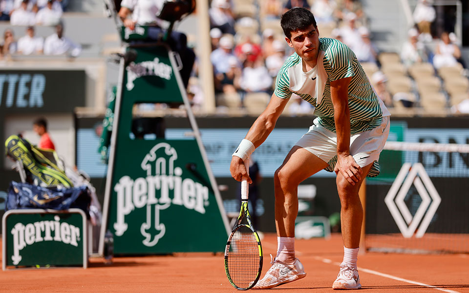 Ρολάν Γκαρός: Ο Τζόκοβιτς νίκησε τον τραυματισμένο Αλκαράθ-1