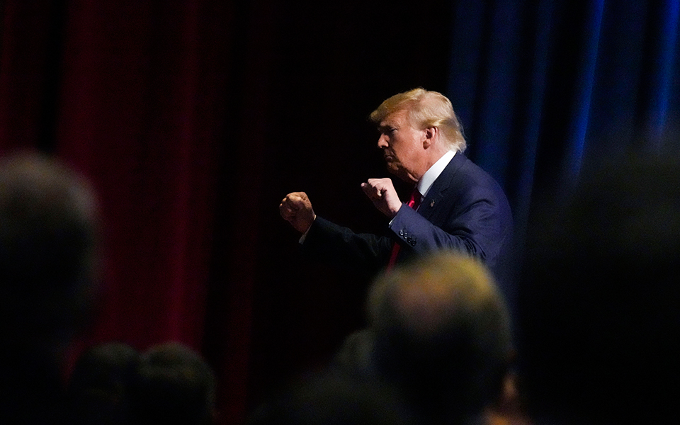 ντόναλντ-τραμπ-από-τη-νέα-υόρκη-στη-φλό-562464844