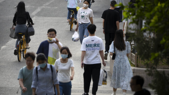 κινεζικές-εταιρείες-μεταφέρουν-δρασ-562474432