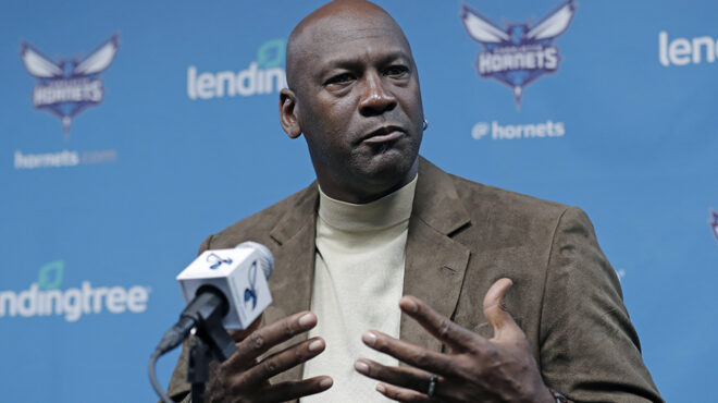 o-mάικλ-τζόρνταν-πούλησε-τους-σάρλοτ-χόρ-562474999