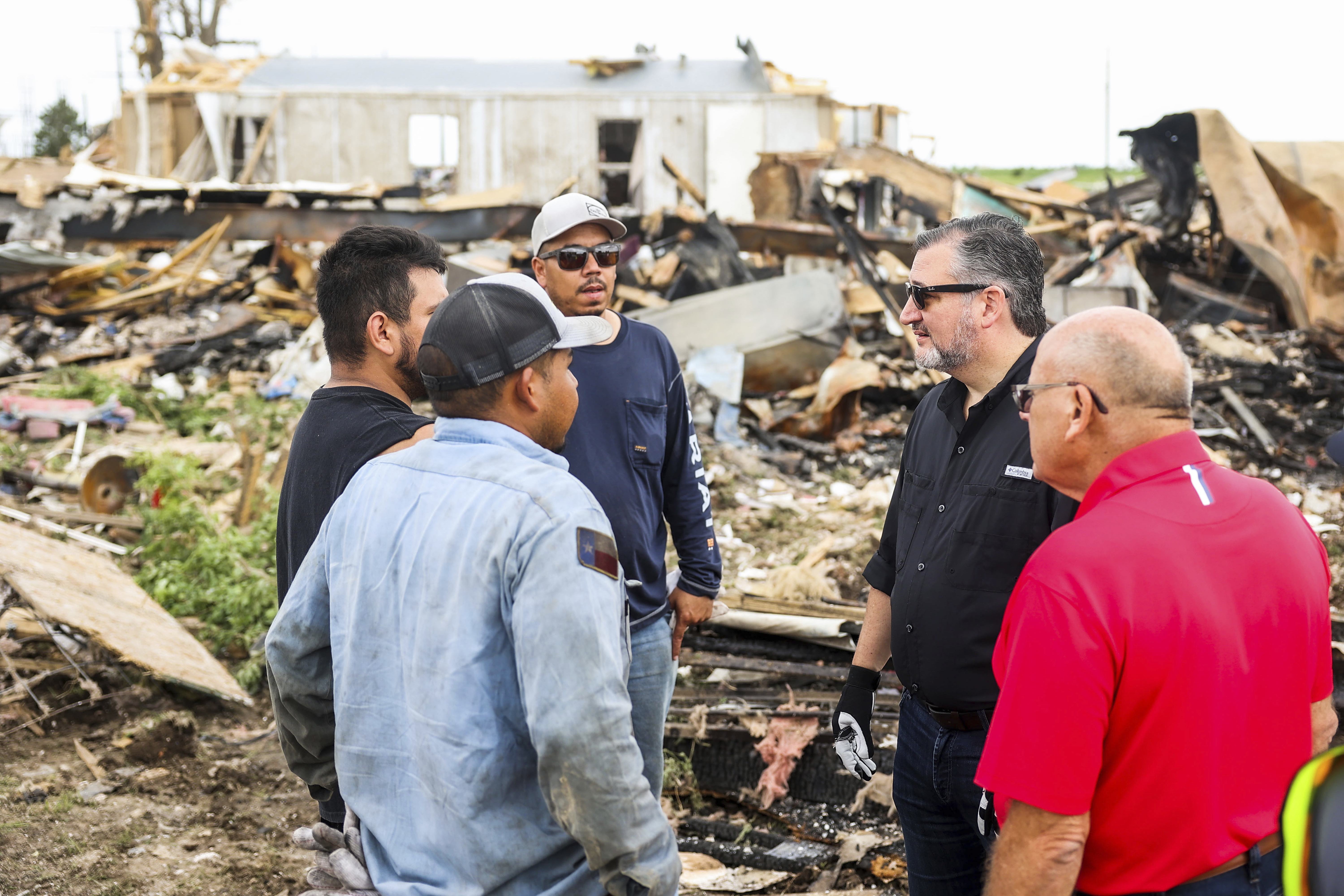 Tέξας: Ισοπεδώθηκε μικρή κοινότητα από ανεμοστρόβιλο – Τέσσερις νεκροί-1