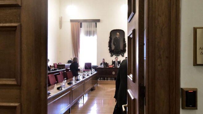 χωρίς-όπλα-η-αντιπολίτευση-στη-νέα-βου-562492138