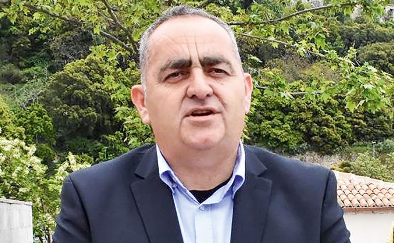 αρθρο-του-αλ-μαλλιά-στην-κ-αλβανικές-562458715