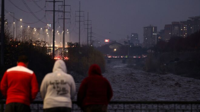 χιλή-τουλάχιστον-δύο-νεκροί-και-τρεις-562488919
