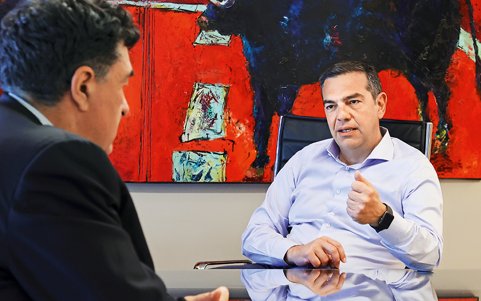 αλέξης-τσίπρας-στην-κ-θα-περάσουν-δε-562464856