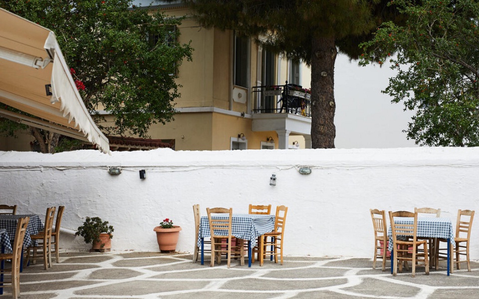 ελευσίνα-οι-πιο-νόστιμες-στάσεις-στη-φ-562454785