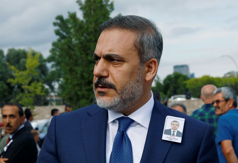 τηλεφωνική-επικοινωνία-μπλίνκεν-φι-562459588