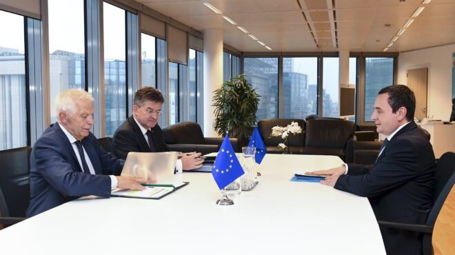 εε-βαλκάνια-ο-μπορέλ-ζητά-νέες-εκλογ-562484641