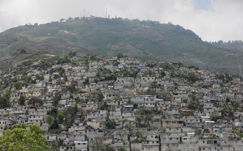 αϊτή-μετά-τις-φονικές-πλημμύρες-σεισμ-562457572