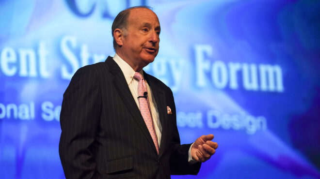 δρ-χάρλαν-ούλμαν-στην-κ-ο-πόλεμος-στ-562498321