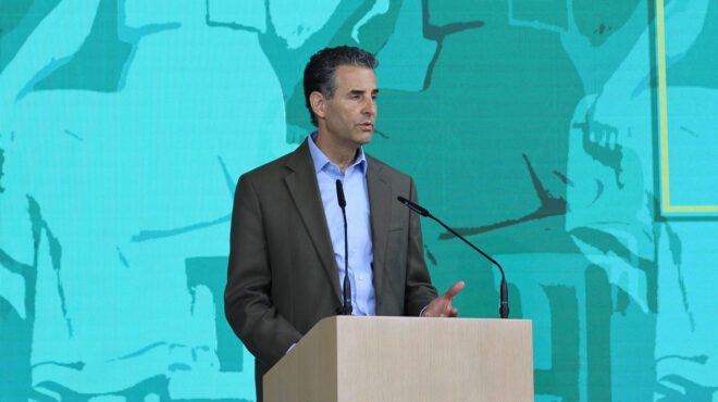 τζον-σαρμπάνης-στην-κ-στο-ναδίρ-η-αξι-562483729